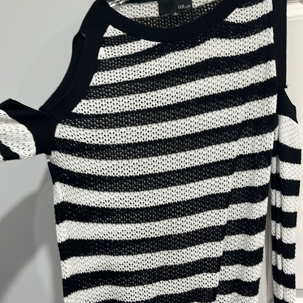Striped sweater with shoulder cut outs
